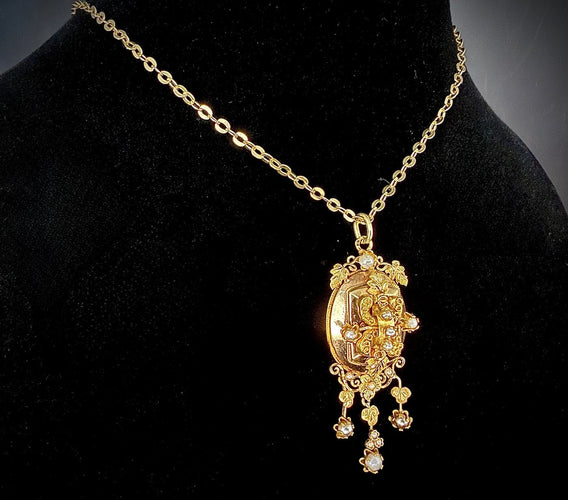 Napoléon III - Pendentif en or rose et jaune 18 carats et perles fines 58 Facettes Pendentif 02