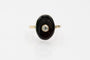 50 Bague vintage en or jaune, onyx et diamant 58 Facettes 13453A