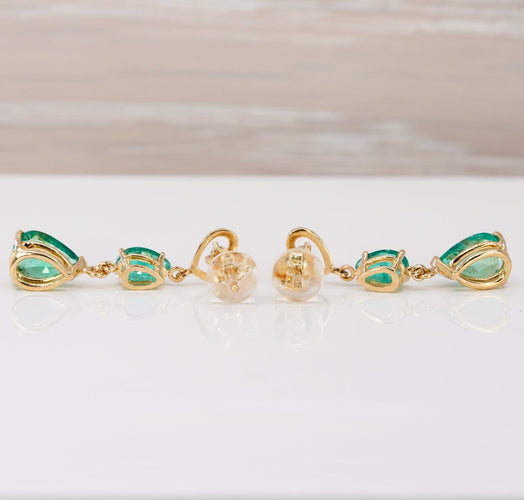 Boucles d'oreilles pendantes en or jaune 14 ct, émeraudes et diamants 58 Facettes E0042