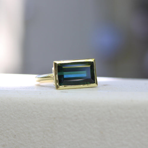 Bague 54 Signature - Bague en or 18K et tourmaline indicolite 58 Facettes 11200