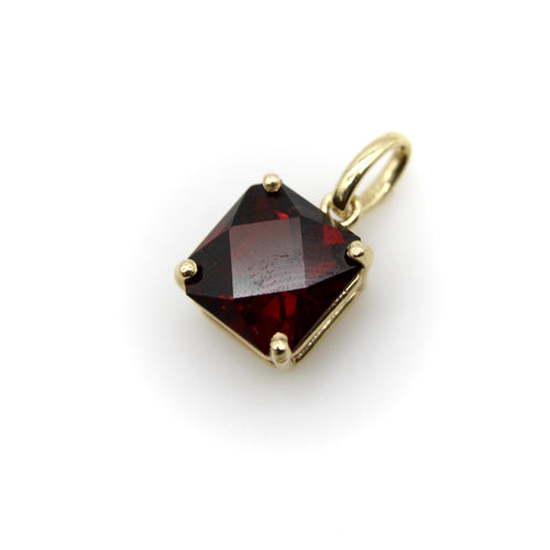 Pendentif Signature - Pendentif grenat de Tanzanie en or 14K 58 Facettes 11201