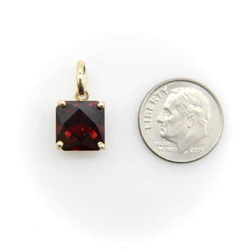 Pendentif Signature - Pendentif grenat de Tanzanie en or 14K 58 Facettes 11201