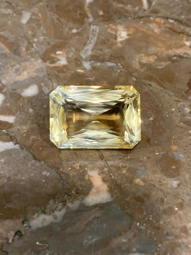 Citrine - Pierre facettée rectangle à pans coupés 58 Facettes