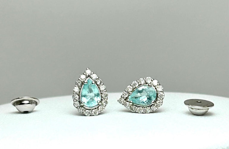 Boucles d'oreilles Boucles d'oreilles en or blanc 18k, tourmalines Paraíba et diamants 58 Facettes ORECCHINI PARAIBA
