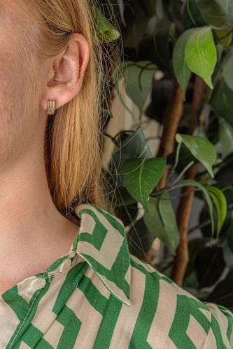 Boucles d'oreilles en or jaune et blanc avec diamants 58 Facettes 5840607CN