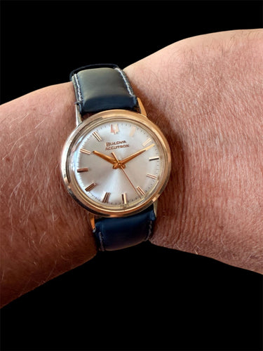 Montre Bulova Accutron - Montre Calibre 214H en or 18K 58 Facettes