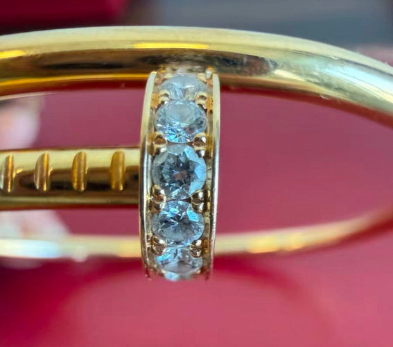Cartier LOVE - Bracelet classique en or jaune et diamants 58 Facettes jnci166