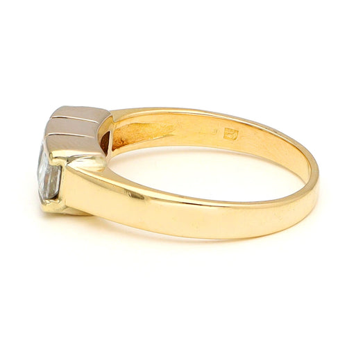 51 Bague trilogie en or jaune 18k et diamants princesse 58 Facettes 4EF6FCA8417D424F90685186F7769BEC