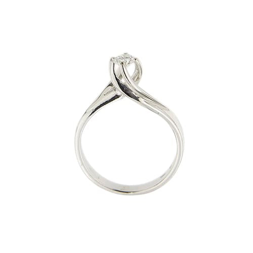 54 Bague solitaire contrariée Valentino en or blanc et diamant 0,24 ct 58 Facettes 40325