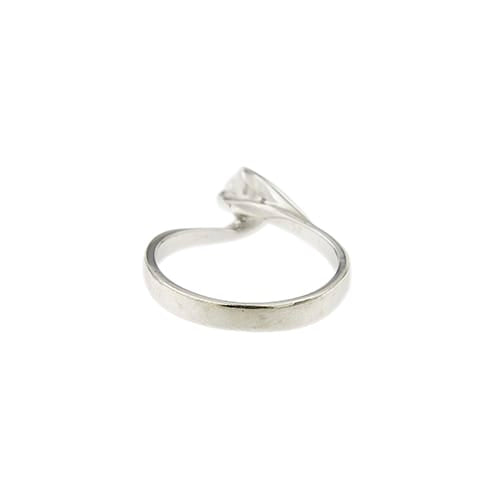 54 Bague solitaire contrariée Valentino en or blanc et diamant 0,24 ct 58 Facettes 40325