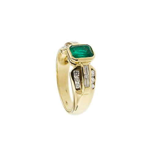 https://ledial.it/app/uploads/2026/08/40970-anello-oro-smeraldo-diamanti-brillanti-baguette_09.jpg