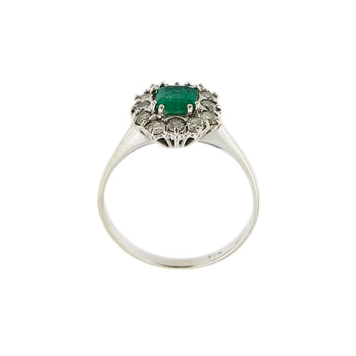 55 Bague halo en or blanc avec émeraude et diamants 58 Facettes 42673