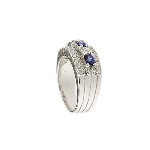 54 Bague bandeau en or blanc, saphirs et diamants 58 Facettes 28841