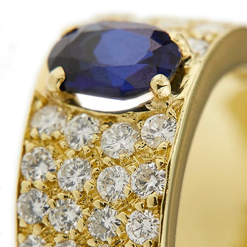 56 Bague bandeau en or jaune 18 ct, saphir et diamants 58 Facettes 14079