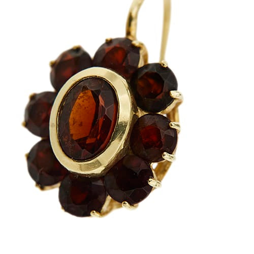 Boucles d'oreilles dormeuses en or jaune et grenats 58 Facettes 40300