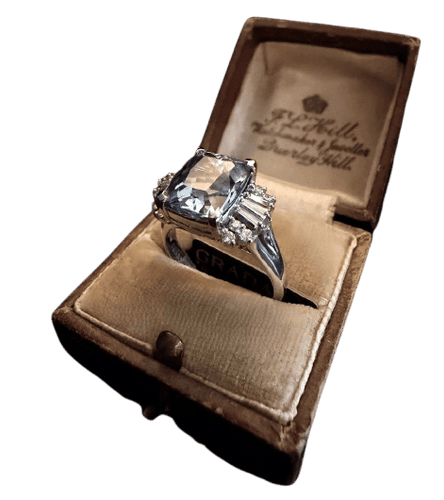 Bague en platine avec aigue-marine et diamants