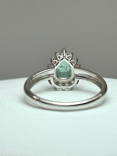 Bague 53 Bague en or blanc 18k avec tourmaline Paraíba et diamants 58 Facettes ANELLO PARAIBA PEAR