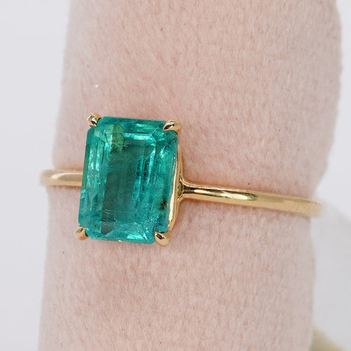 Bague 53 Bague en or jaune 18 ct avec émeraude de Zambie 1,96 ct 58 Facettes R0010