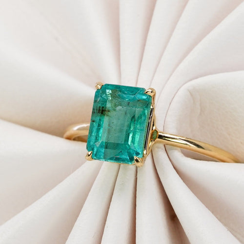 53 Bague en or jaune 18K avec émeraude de Zambie 1,96 ct 58 Facettes R0010