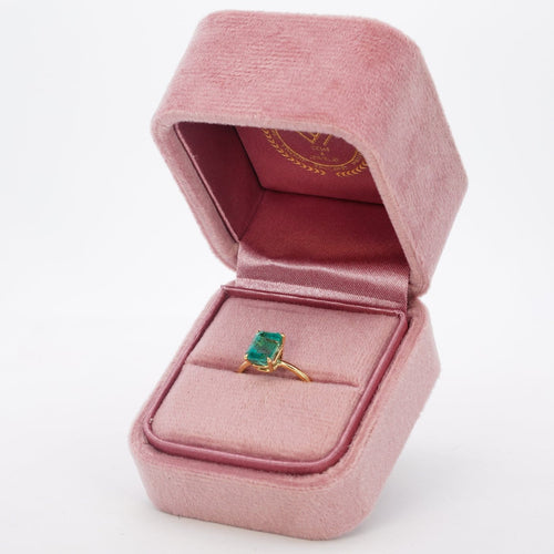 53 Bague en or jaune 18K avec émeraude de Zambie 1,96 ct 58 Facettes R0010