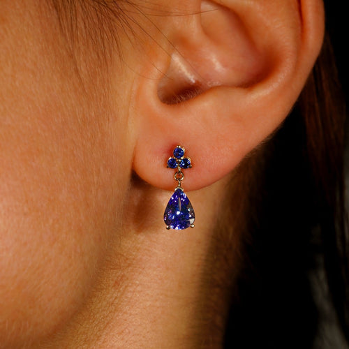 Boucles d'oreilles en or jaune 14 ct, tanzanites certifiées et saphirs 58 Facettes E0047