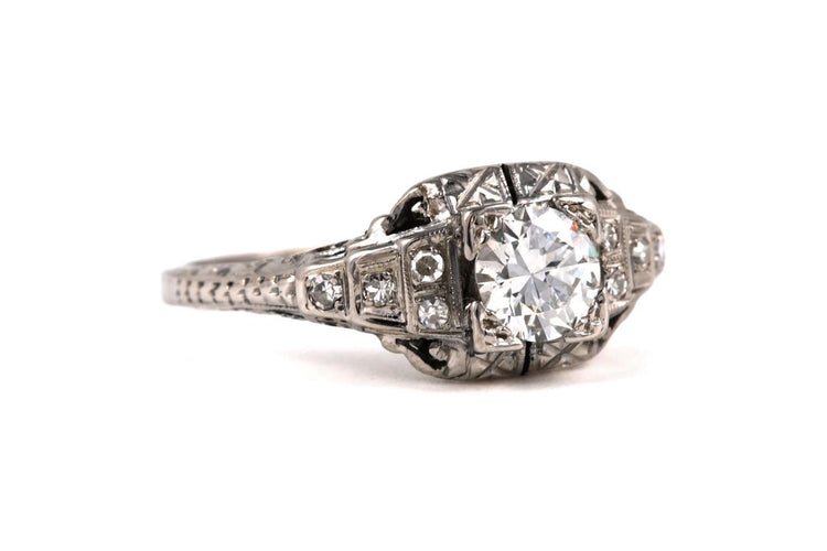 54 Bague Art déco en or blanc et diamants 58 Facettes 23845