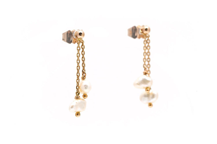 Boucles d'oreilles Boucles d'oreilles contemporaines en or jaune 18 carats et perles 58 Facettes 24013