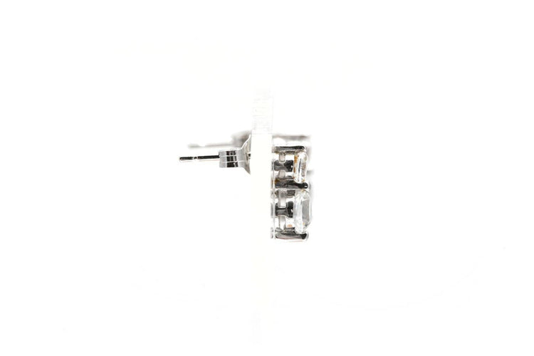 Boucles d'oreilles contemporaines en or blanc 18 carats serties de zirconiums 58 Facettes 23960