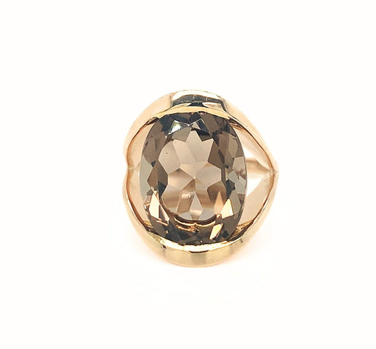 54 Bague de cocktail en or jaune et quartz fumé 58 Facettes F42-1