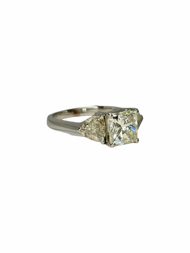 54 Bague en or blanc 18K et diamants 3,70 ct 58 Facettes 2192