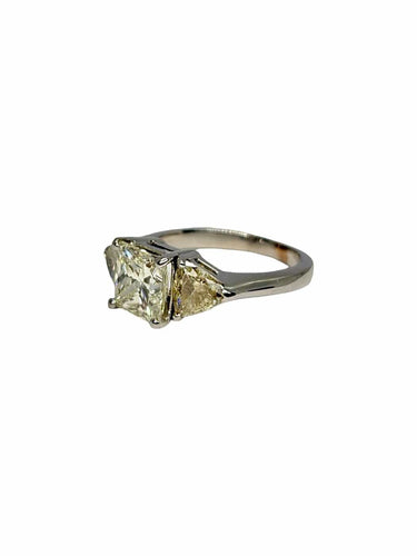 Bague 54 Bague en or blanc 18K et diamants 3,70 ct 58 Facettes 2192