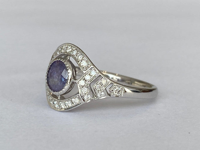 53 Bague en or blanc avec alexandrite ALGT 0,77 ct et diamants 58 Facettes ring