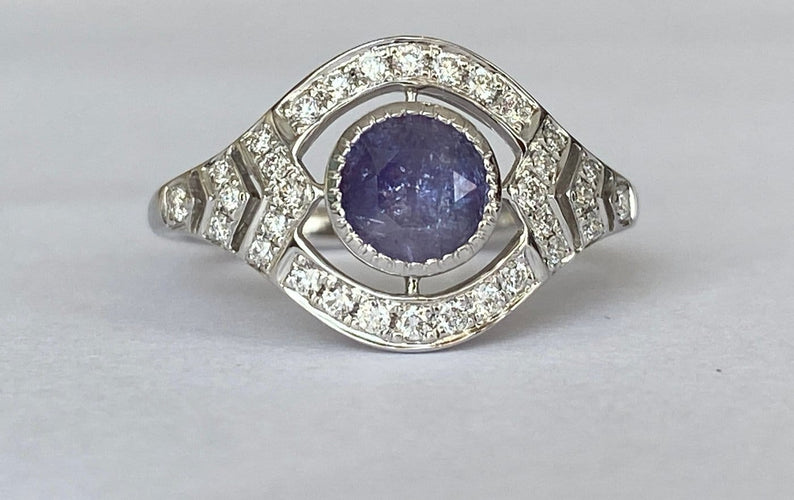 53 Bague en or blanc avec alexandrite ALGT 0,77 ct et diamants 58 Facettes ring