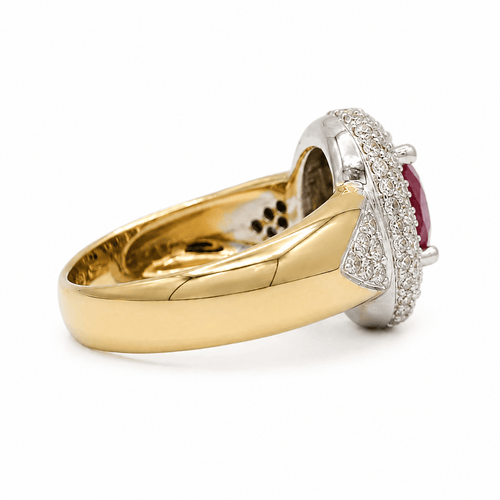 54 Bague en or blanc et or jaune, rubis et diamants 58 Facettes 1.0002290/6