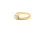 52 Bague contemporaine en or jaune 18 carats et diamant 58 Facettes 22350