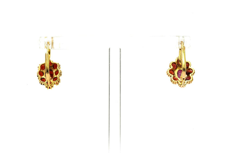 Boucles d'oreilles en or jaune 18 carats et grenats 58 Facettes 23268
