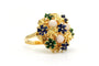 53 Années 70 - Bague en or jaune, émail et corail blanc 58 Facettes 23464