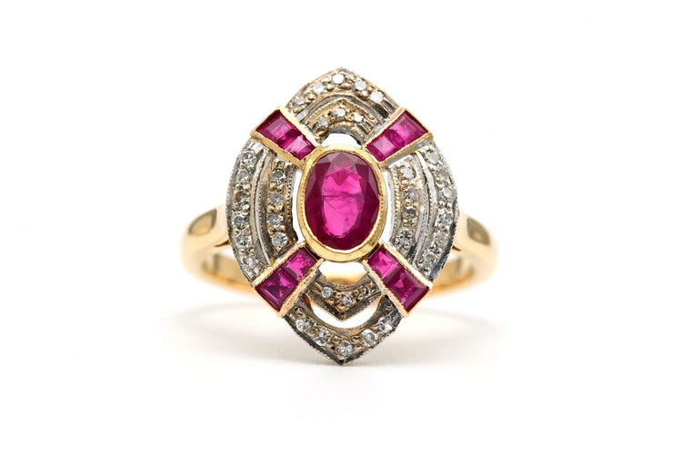 57 Bague Art déco en or jaune, rubis et diamants 58 Facettes 23204
