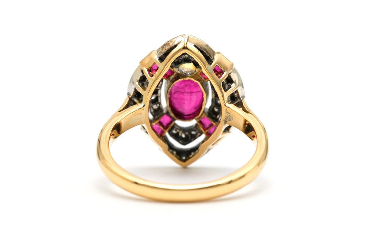 57 Bague Art déco en or jaune, rubis et diamants 58 Facettes 23204