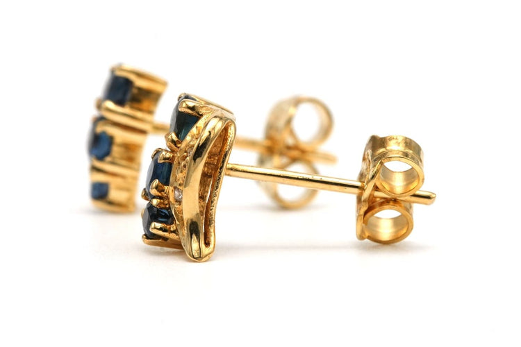 Boucles d'oreilles contemporaines en or jaune, saphirs et diamants 58 Facettes B830