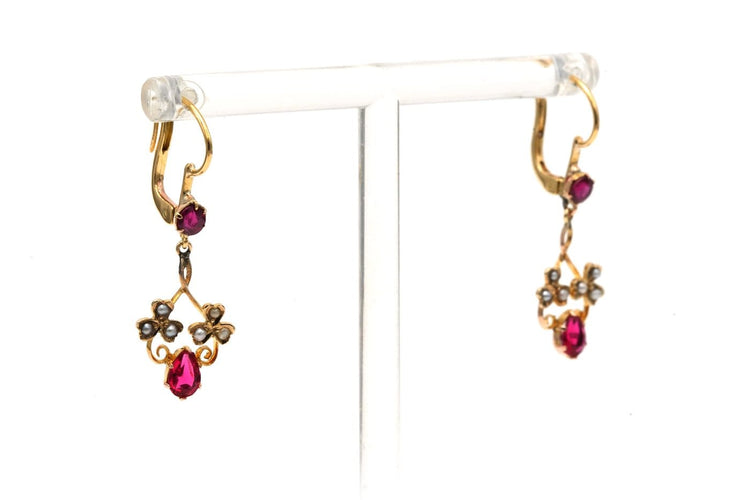Art nouveau - Boucles d'oreilles en or jaune, rubis et perles 58 Facettes B864