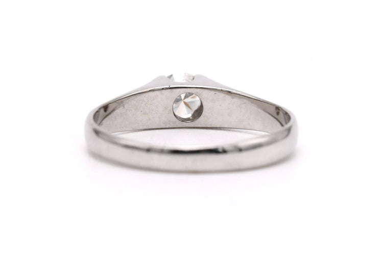 55 Bague années 70 en or blanc 18 carats et diamant 58 Facettes 23759