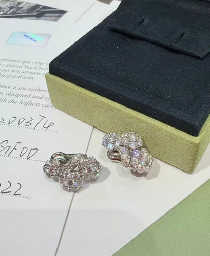 Van Cleef & Arpels Snowflake - Boucles d'oreilles en platine et diamants 58 Facettes Jnci168