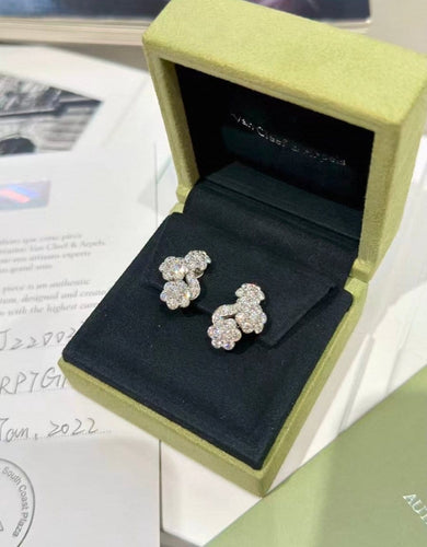 Van Cleef & Arpels Snowflake - Boucles d'oreilles en platine et diamants 58 Facettes Jnci168