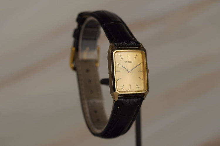 Montre Seiko - Montre Tank Quartz 7N01-5180 en acier 58 Facettes TOT-11081