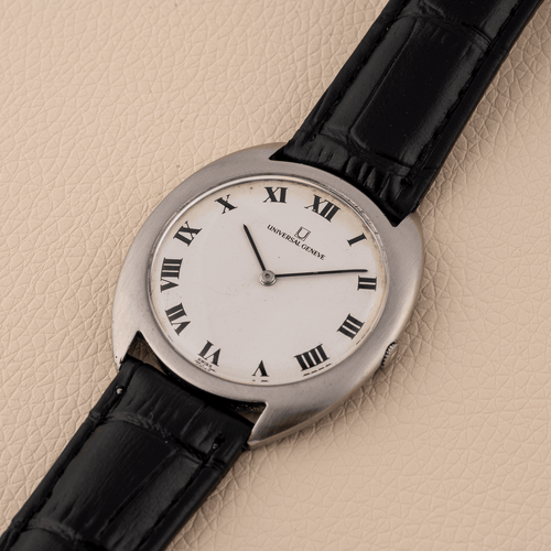 Universal Genève C-Shape - Montre 842111 en acier 58 Facettes TOT-10694