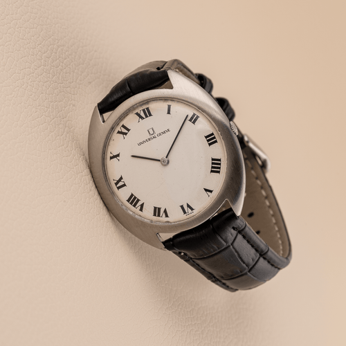 Universal Genève C-Shape - Montre 842111 en acier 58 Facettes TOT-10694