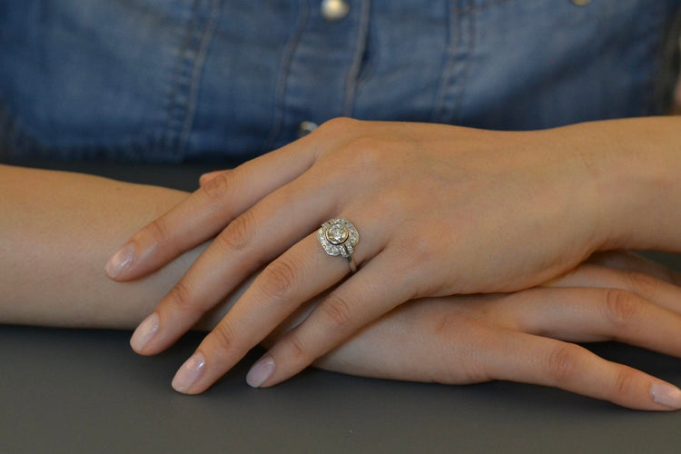 Bague 53 Bague en platine avec diamant 0,91 ct et diamants 58 Facettes 27852-27053