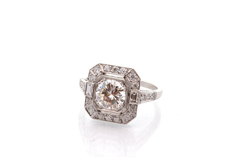 Bague 53 Bague en platine avec diamant 1,13 ct et diamants 0,50 ct 58 Facettes 27844-27415