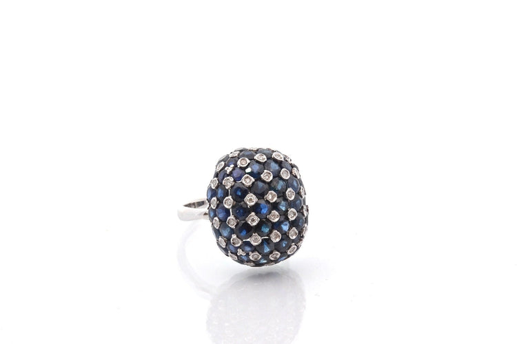 Bague 56 Bague en or blanc 18K avec saphirs et diamants 58 Facettes 27890